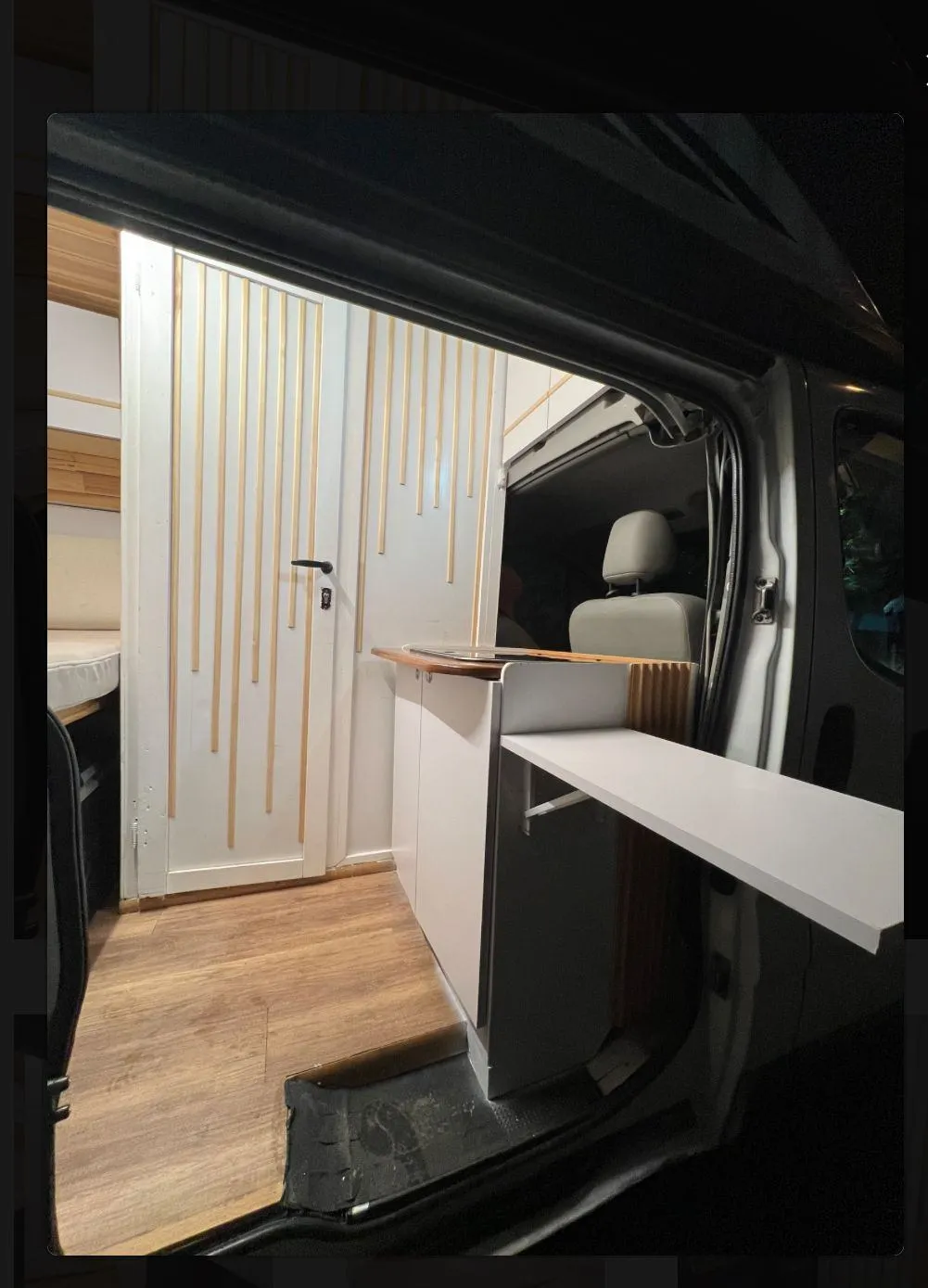 Renault 2010 campervan, photograph 2 of 6
