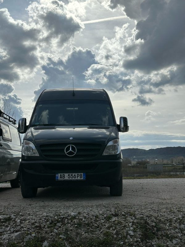 Mercedes-Benz Sprinter 310 - Image 3