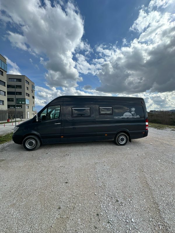 Mercedes-Benz Sprinter 310
