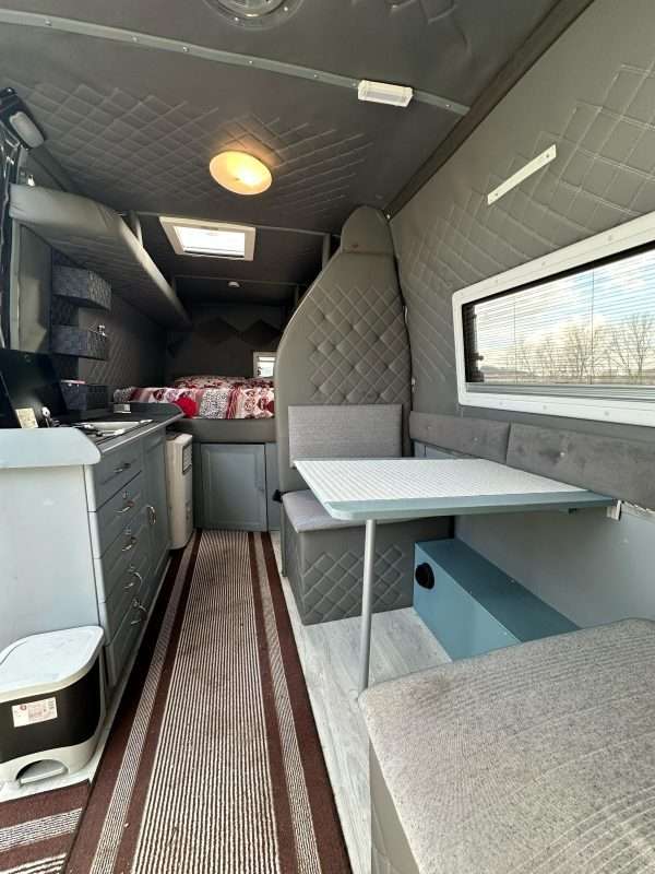 Mercedes-Benz Sprinter 310 - Image 7
